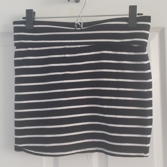 Selena Gomez Dream Outloud Striped Skirt - Picture 3 of 5